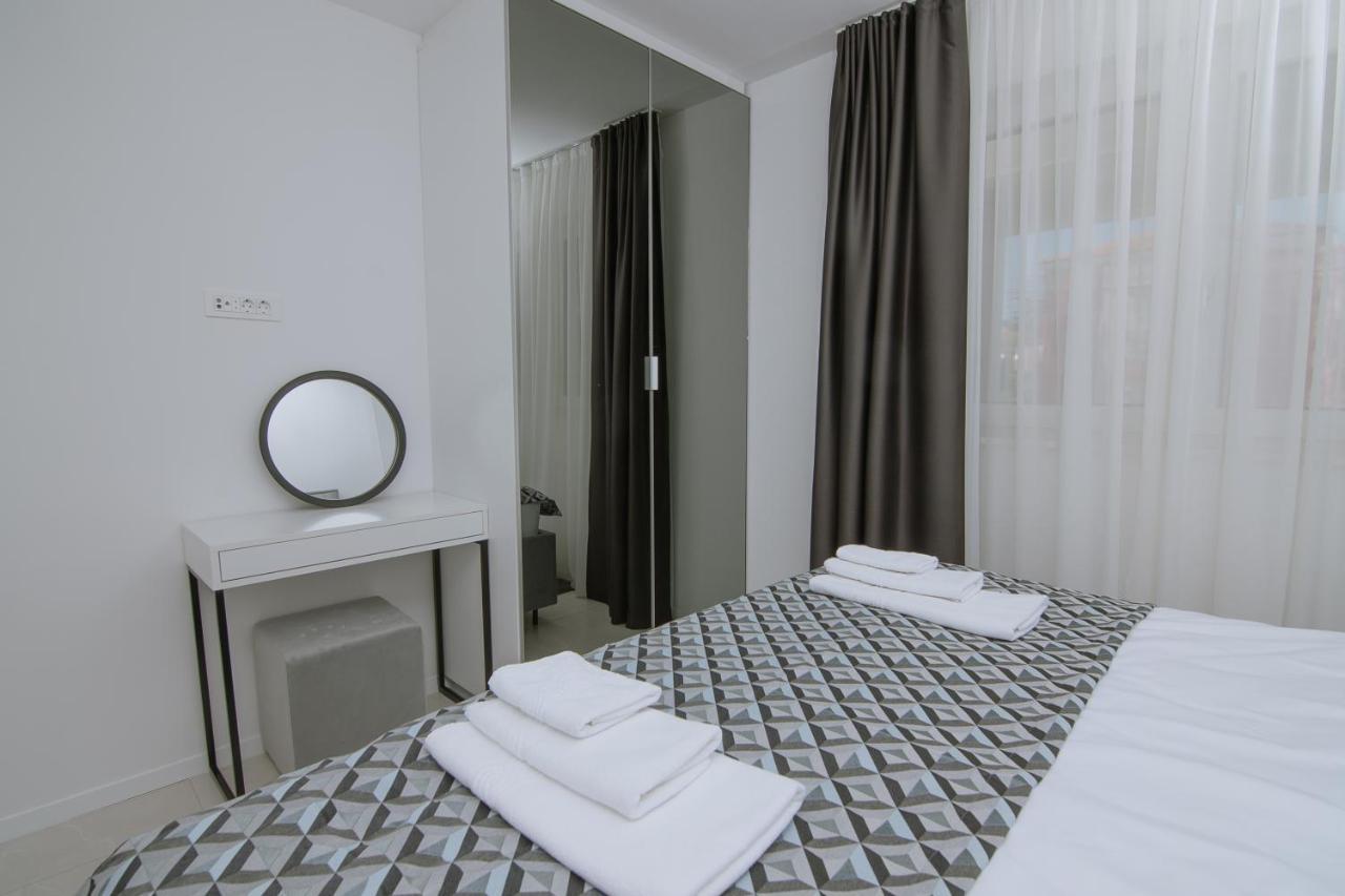 Apartments Adriatic Pearl Trogir Buitenkant foto