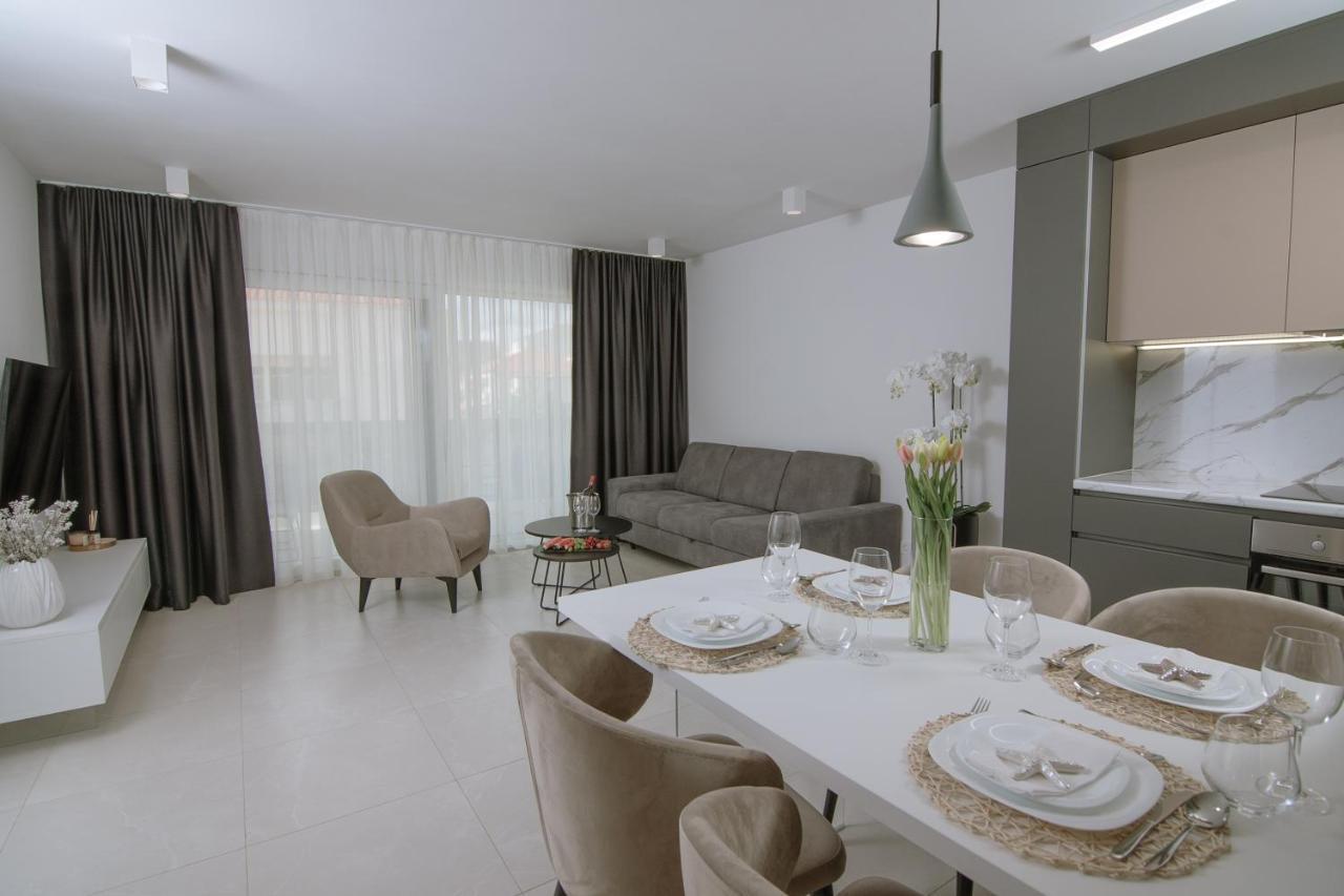Apartments Adriatic Pearl Trogir Buitenkant foto